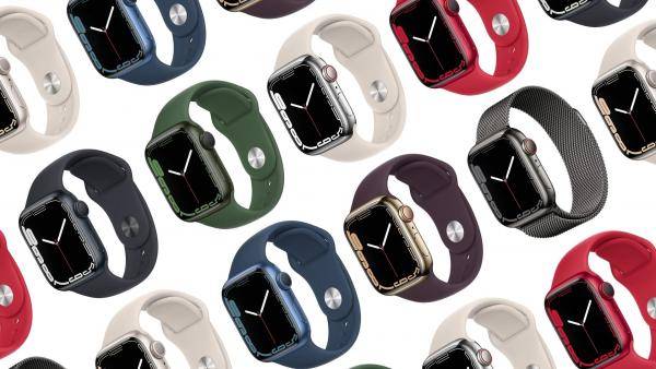 Apple Watch Series 7 in various colors