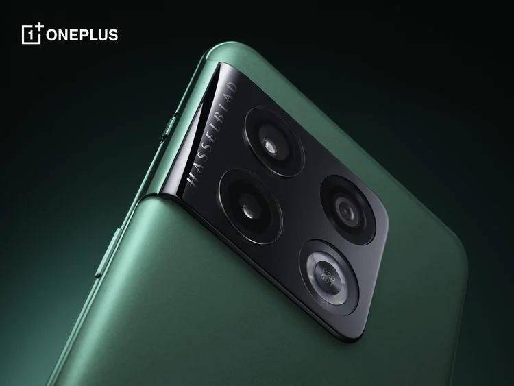 OnePlus-10-Pro_Green-Headshot