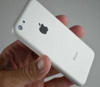 green-iphone-5c-white