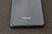 Huawei sells honor