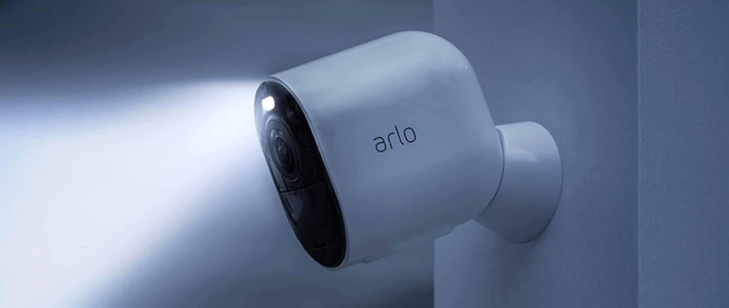 Arlo Ultra 2 Spotlight Camera Long