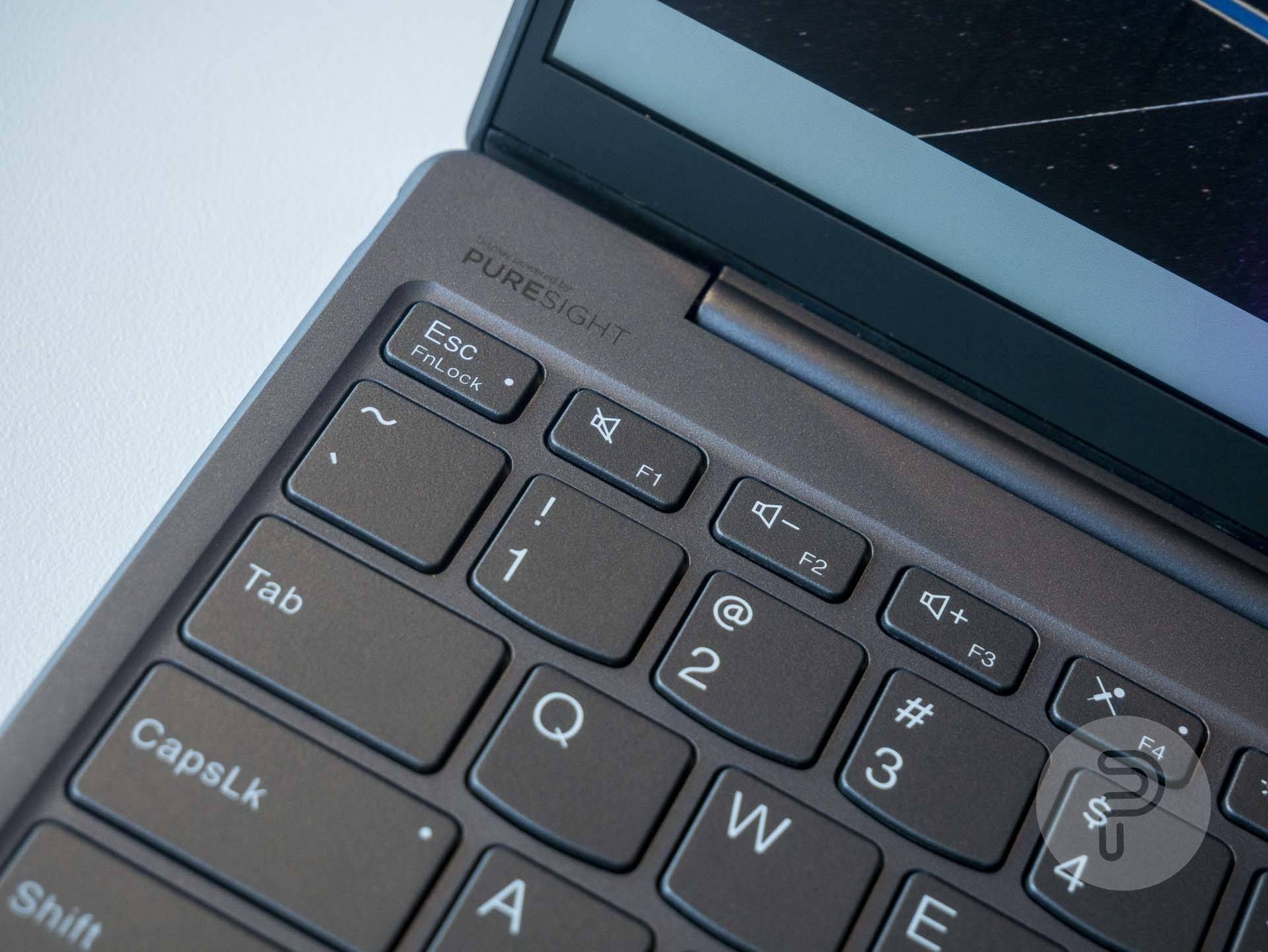 A look at the keyboard deck on Lenovo Slim 7i Carbon