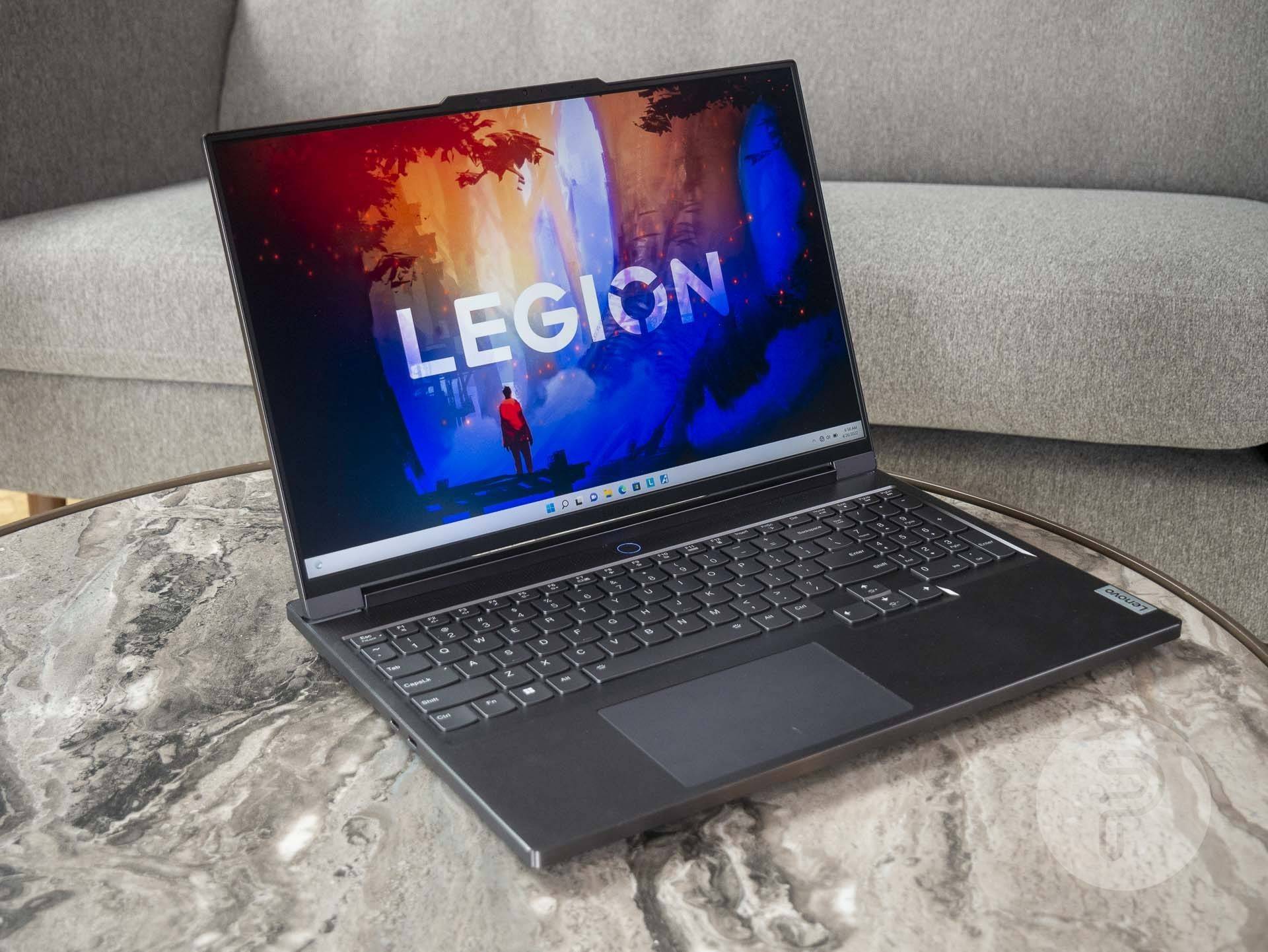 a look at Lenovo Legion 7 from the front