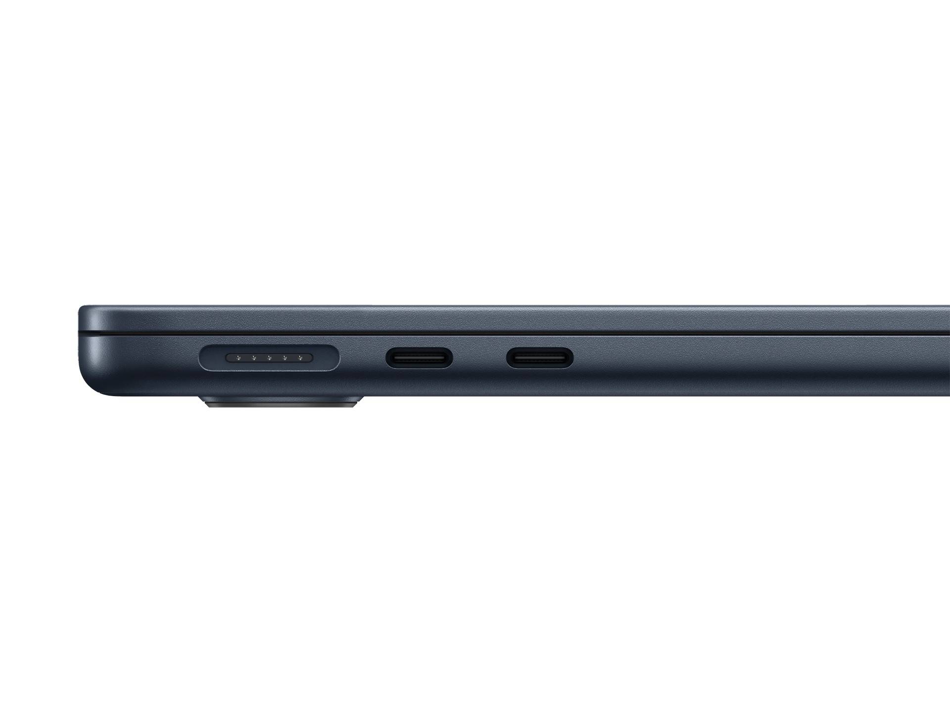 MacBook Air 2022 MagSafe Charging